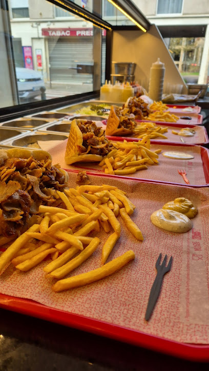 Nams, Kebab à Saint-Julien-l'Ars