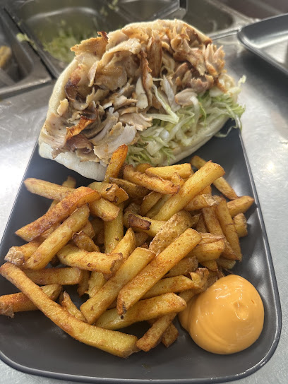 Restaurant Des Combattants, Kebab à Bressuire