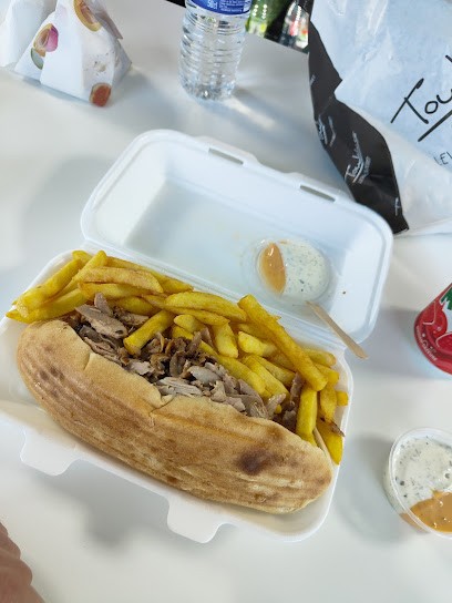 RESTAURANT LE BOSPHORE 90, Kebab à Levallois-Perret